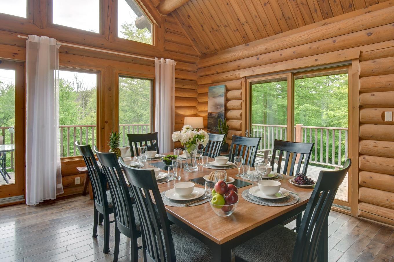 Cuisine - 973 Ch. Des Pionniers, Labelle, QC - Indoor Photo Showing Dining Room