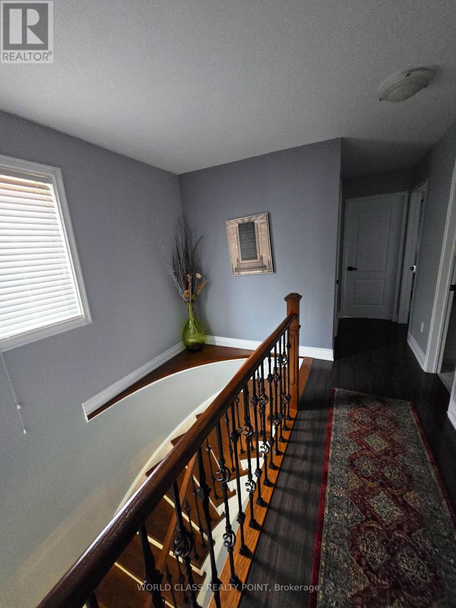 6136 Ford Road, Mississauga, ON - Indoor Photo Showing Other Room