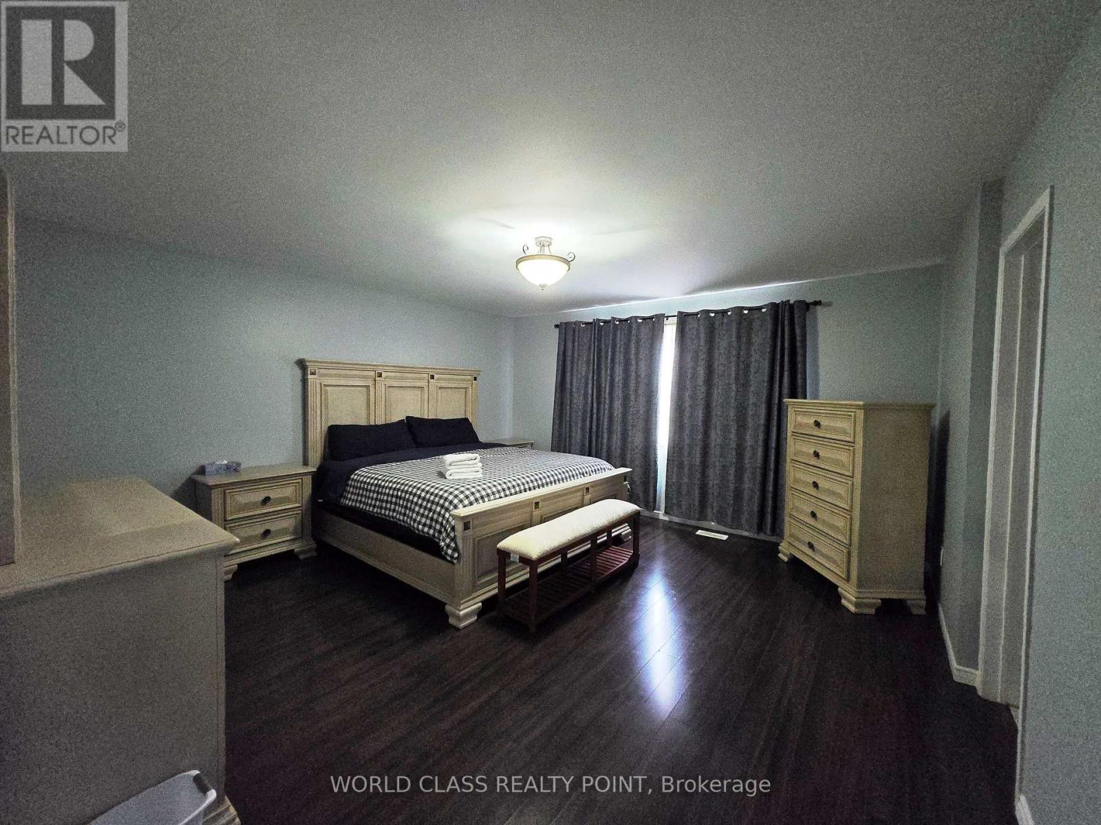 6136 Ford Road, Mississauga, ON - Indoor Photo Showing Bedroom