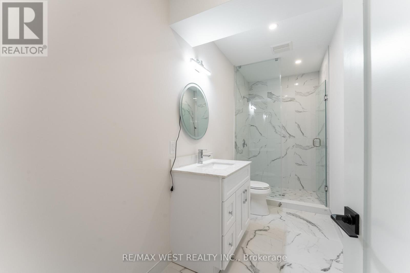 185 Riverview Boulevard, St. Catharines, ON - Indoor Photo Showing Bathroom