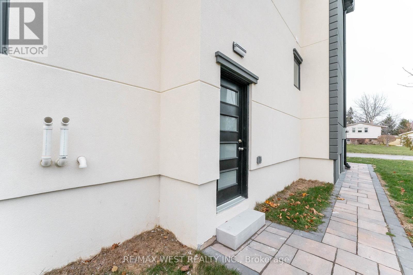 185 Riverview Boulevard, St. Catharines, ON - Outdoor With Exterior