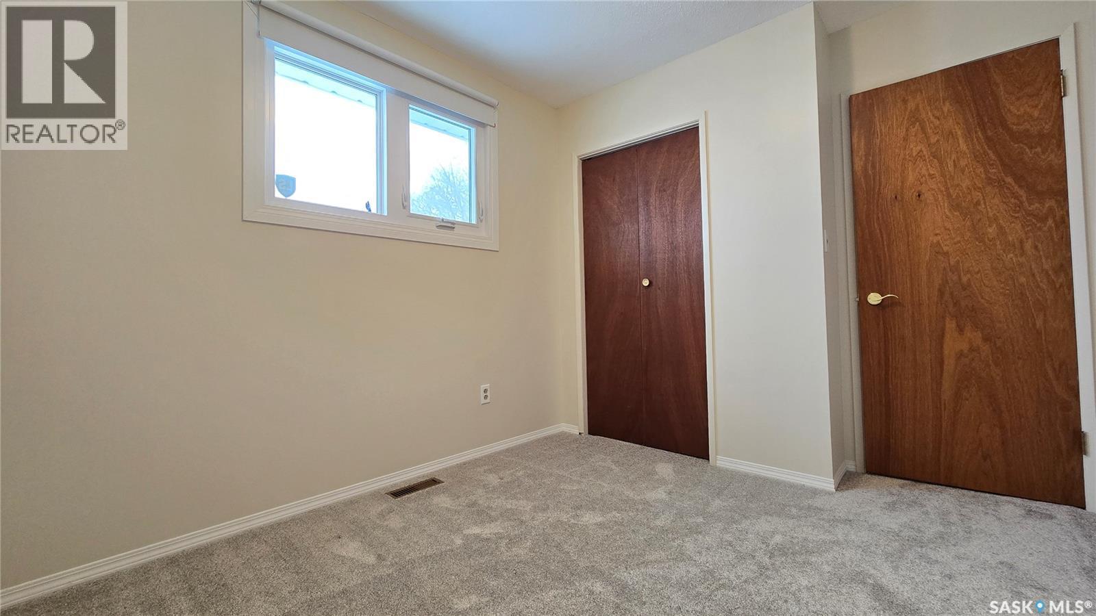854 Broad Street N, Regina, SK - Indoor Photo Showing Other Room