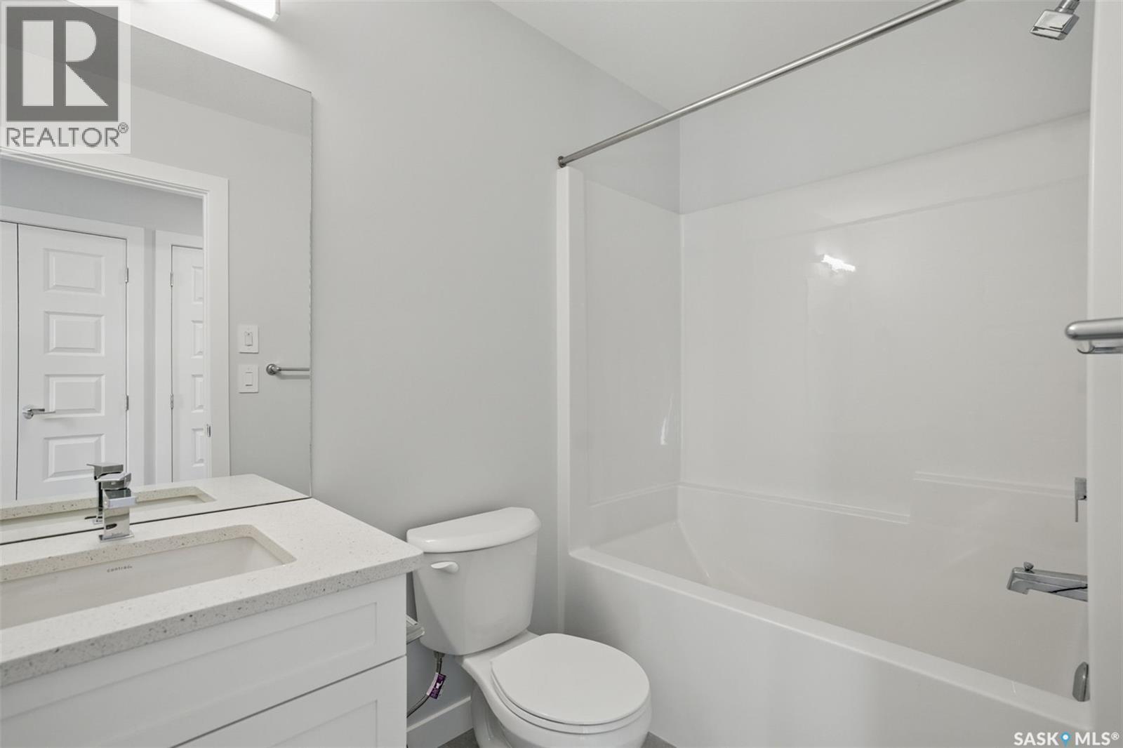 222 Antonini Court, Saskatoon, SK - Indoor Photo Showing Bathroom