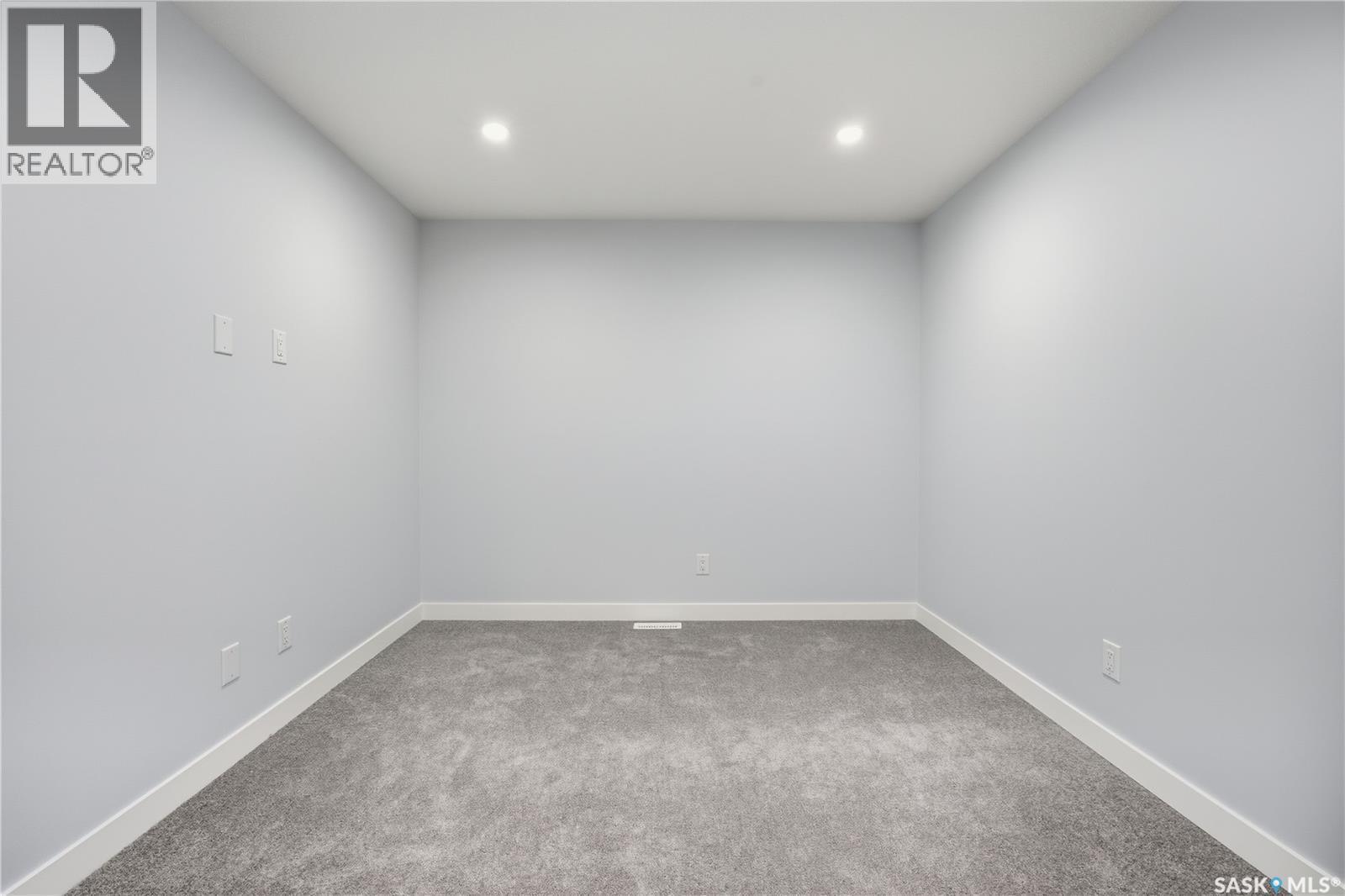 8657 Wheat Crescent, Regina, SK - Indoor Photo Showing Other Room