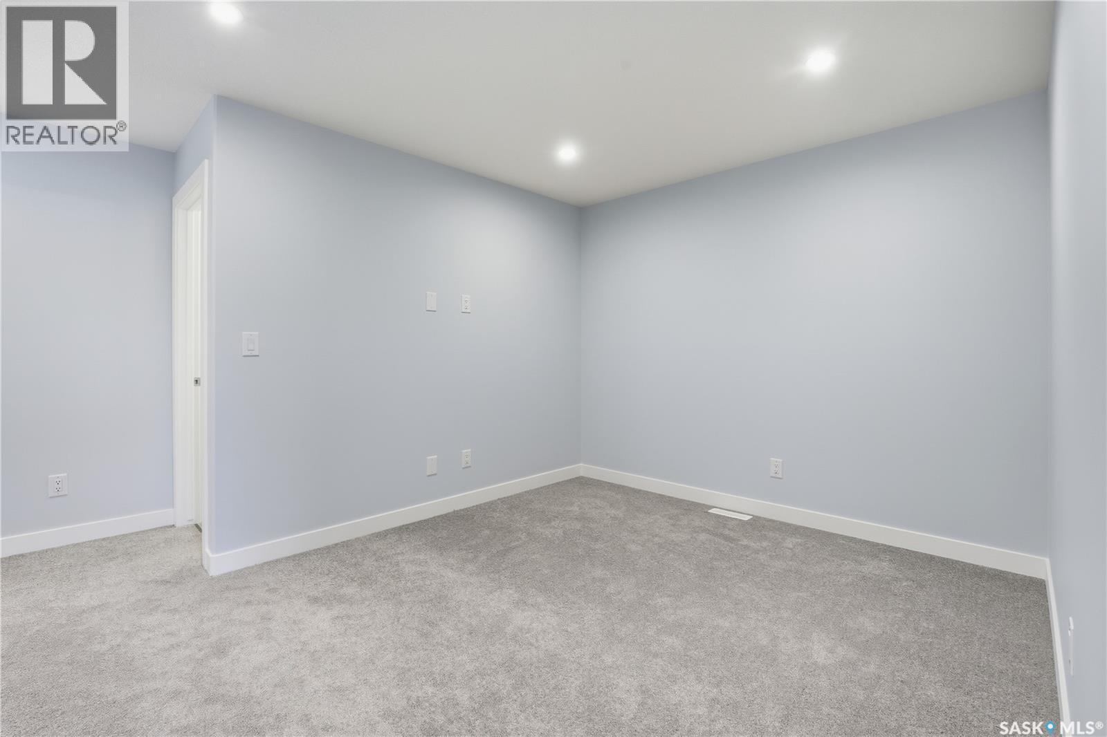 8657 Wheat Crescent, Regina, SK - Indoor Photo Showing Other Room