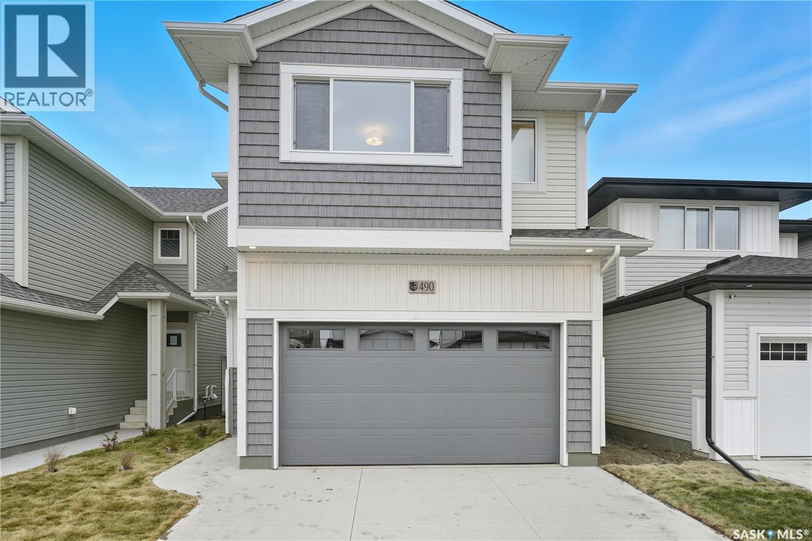 8657 Wheat Crescent, Regina, SK - Outdoor