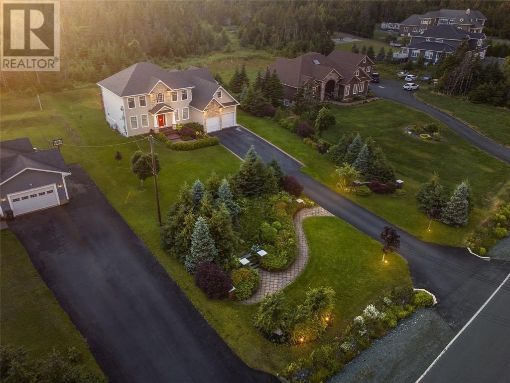 63 Pitchers Path, St John'S, NL -