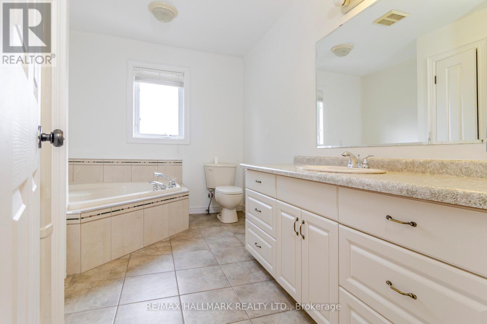 138 Colbeck Drive, Welland, ON - Indoor Photo Showing Bathroom