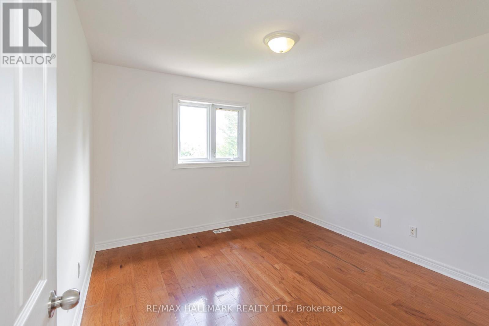 138 Colbeck Drive, Welland, ON - Indoor Photo Showing Other Room