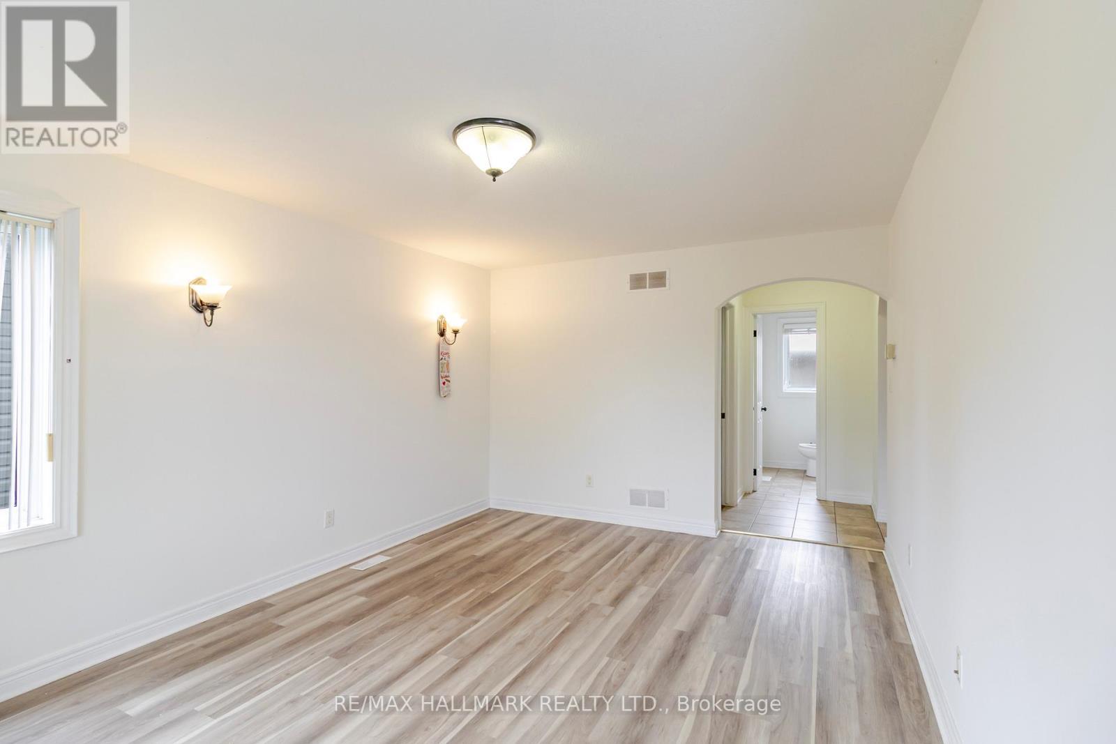 138 Colbeck Drive, Welland, ON - Indoor Photo Showing Other Room