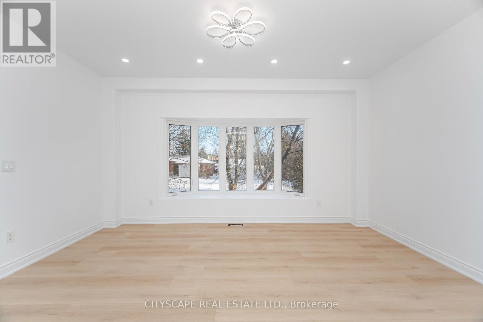 5843 Prairie Circle, Mississauga, ON - Indoor Photo Showing Other Room