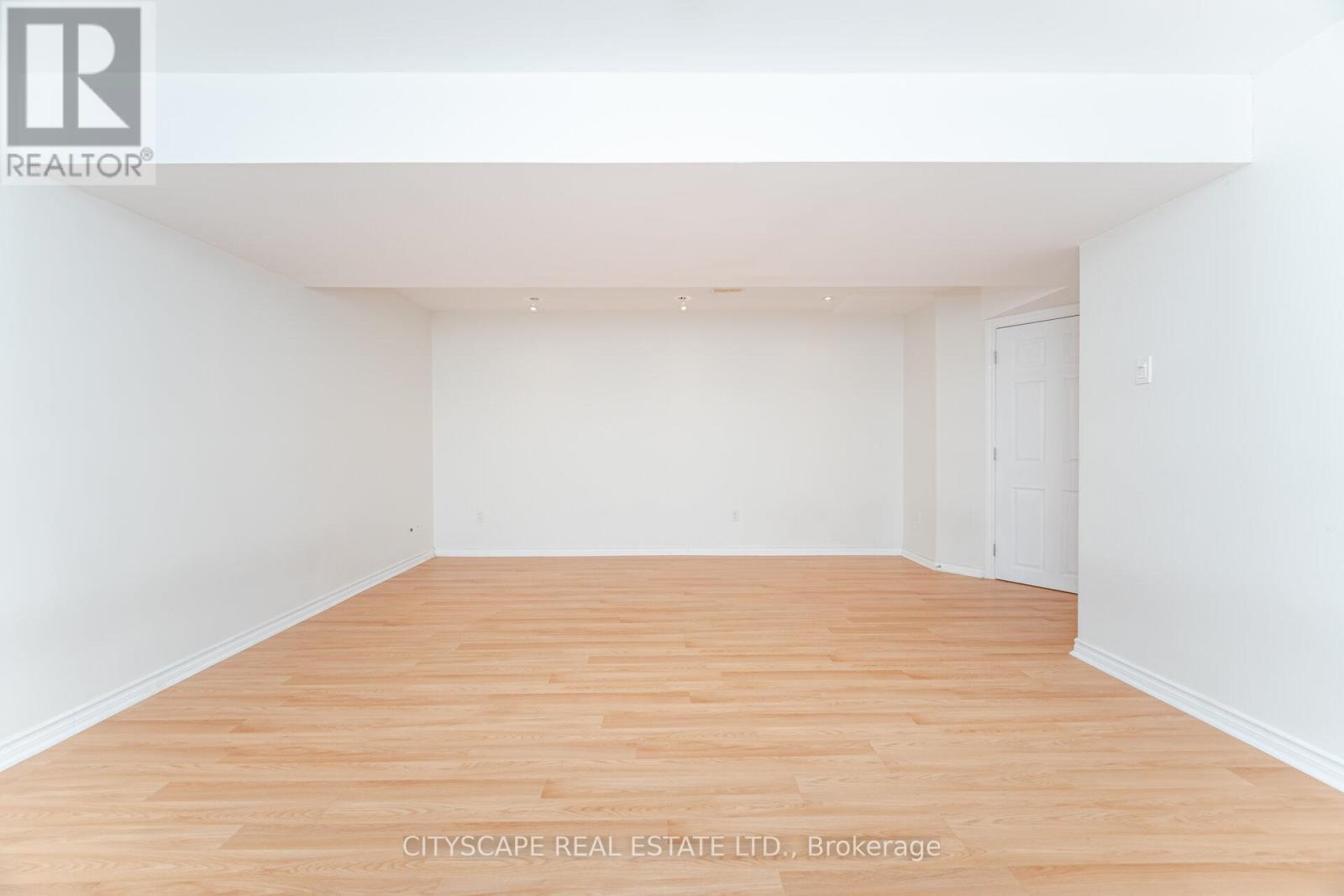 5843 Prairie Circle, Mississauga, ON - Indoor Photo Showing Other Room