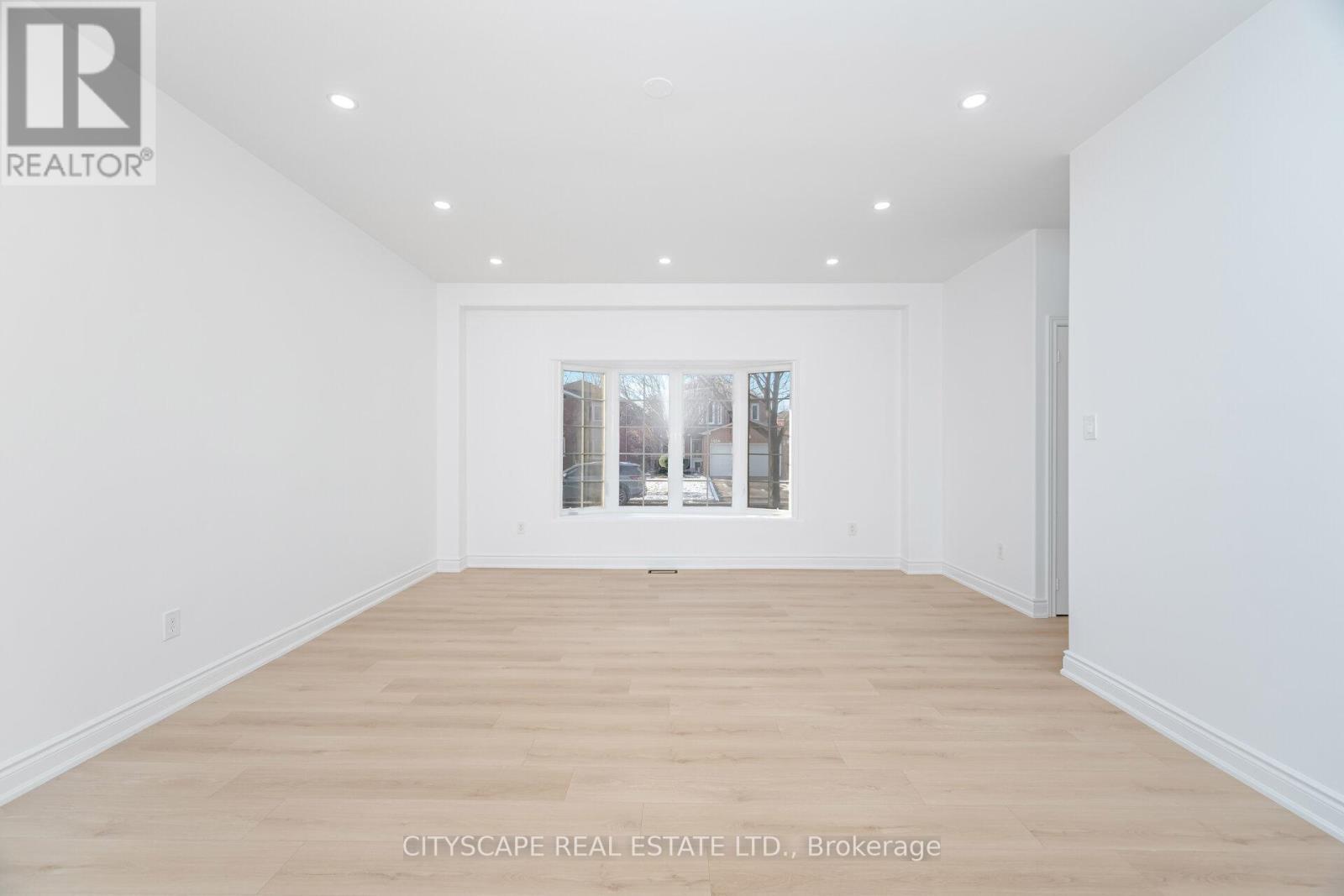 5843 Prairie Circle, Mississauga, ON - Indoor Photo Showing Other Room