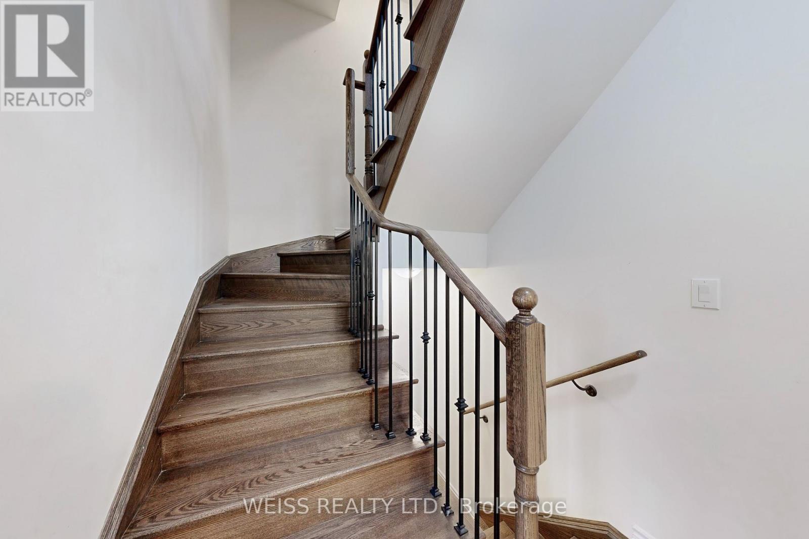 6729 Thickson Road N, Whitby, ON - Indoor Photo Showing Other Room