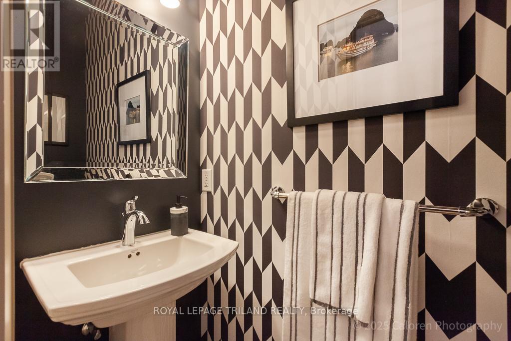 15 - 1040 Coronation Drive, London North (North I), ON