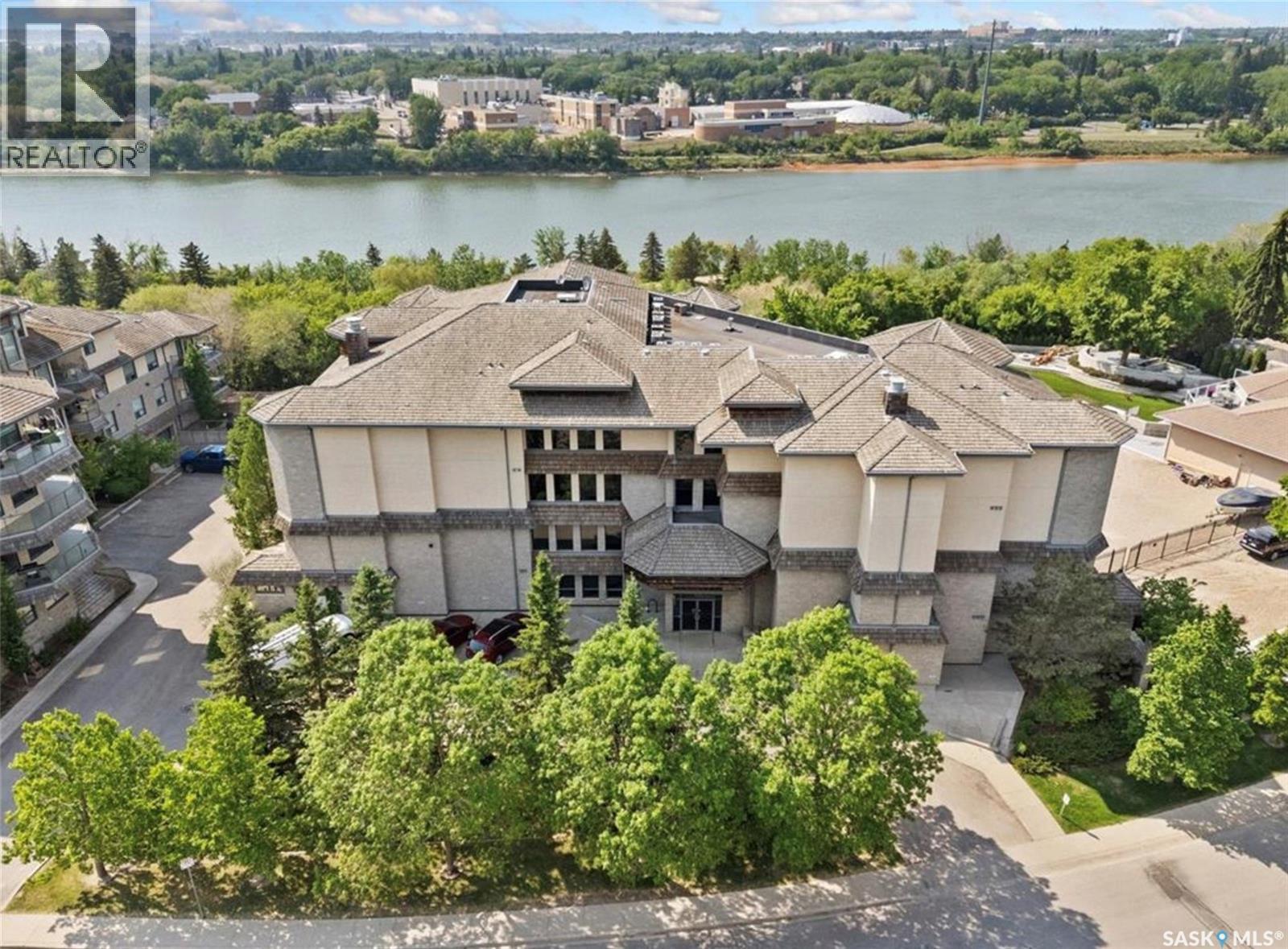 307 615 Saskatchewan Crescent W, Saskatoon, SK - Outdoor With Body Of Water With View