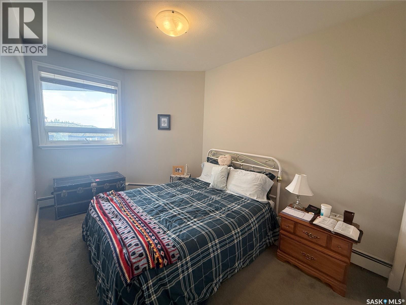 307 615 Saskatchewan Crescent W, Saskatoon, SK - Indoor Photo Showing Bedroom