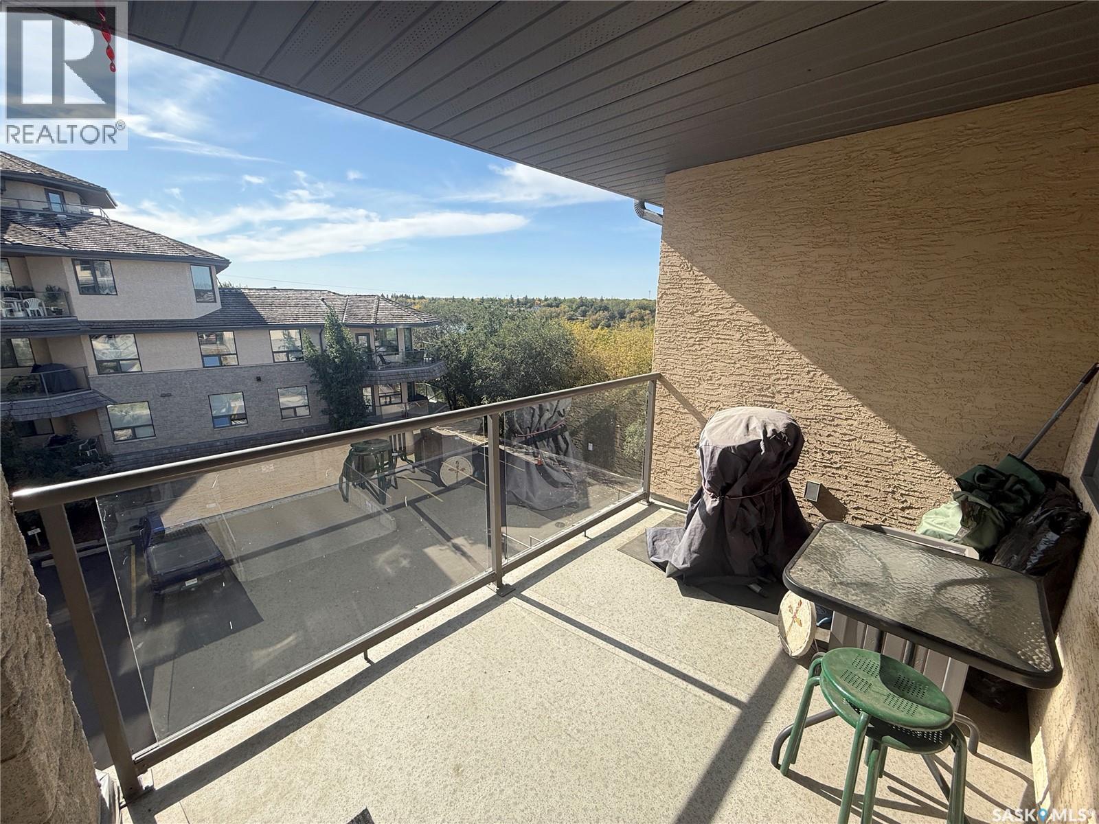 307 615 Saskatchewan Crescent W, Saskatoon, SK - Outdoor With Balcony With Exterior