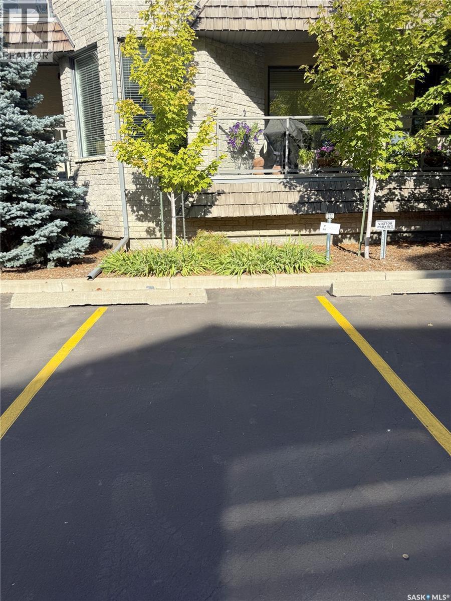 307 615 Saskatchewan Crescent W, Saskatoon, SK - Outdoor With Balcony