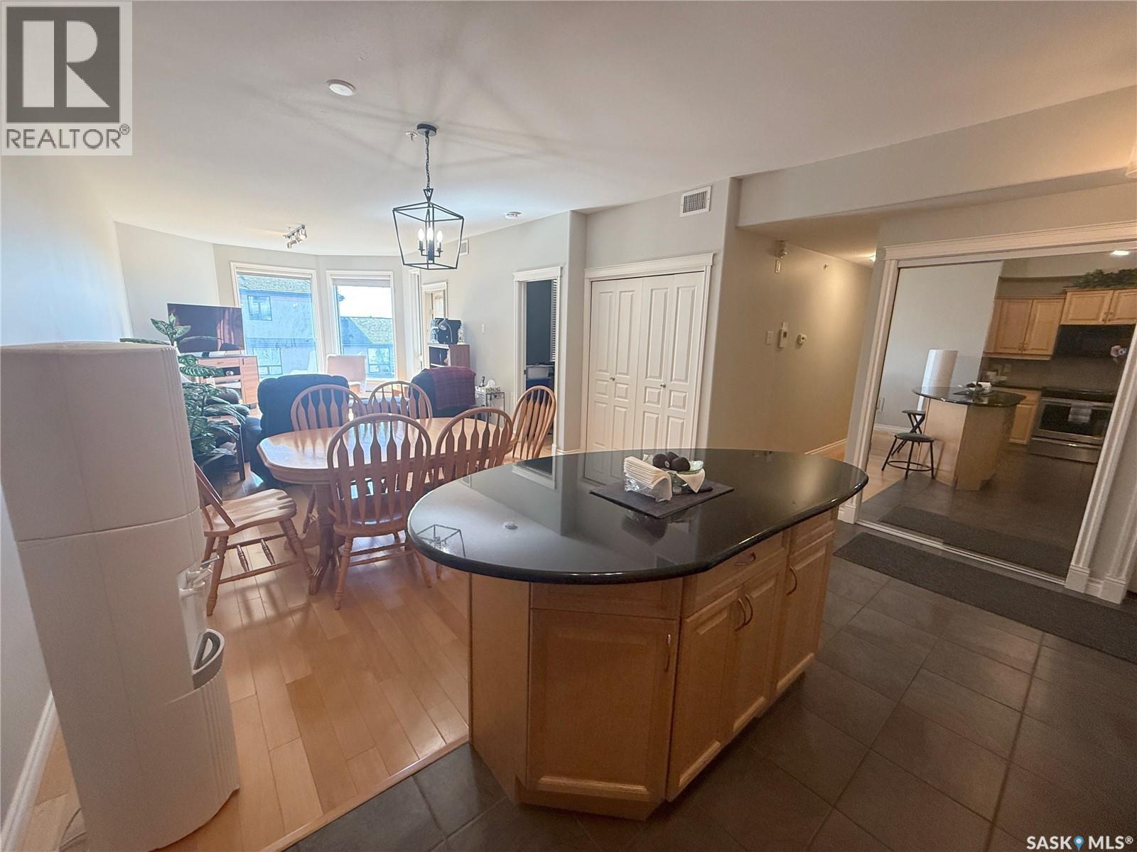 307 615 Saskatchewan Crescent W, Saskatoon, SK - Indoor