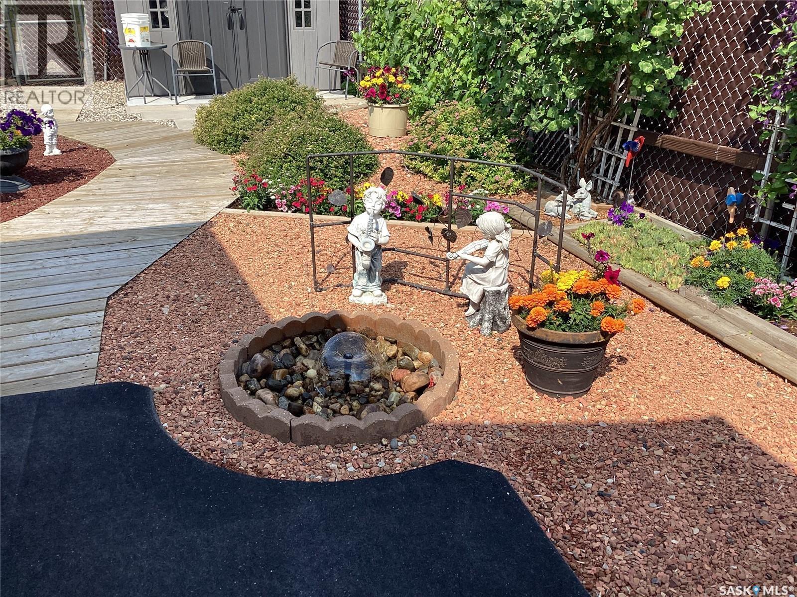 1124 Courtney Street, Regina, SK - Outdoor