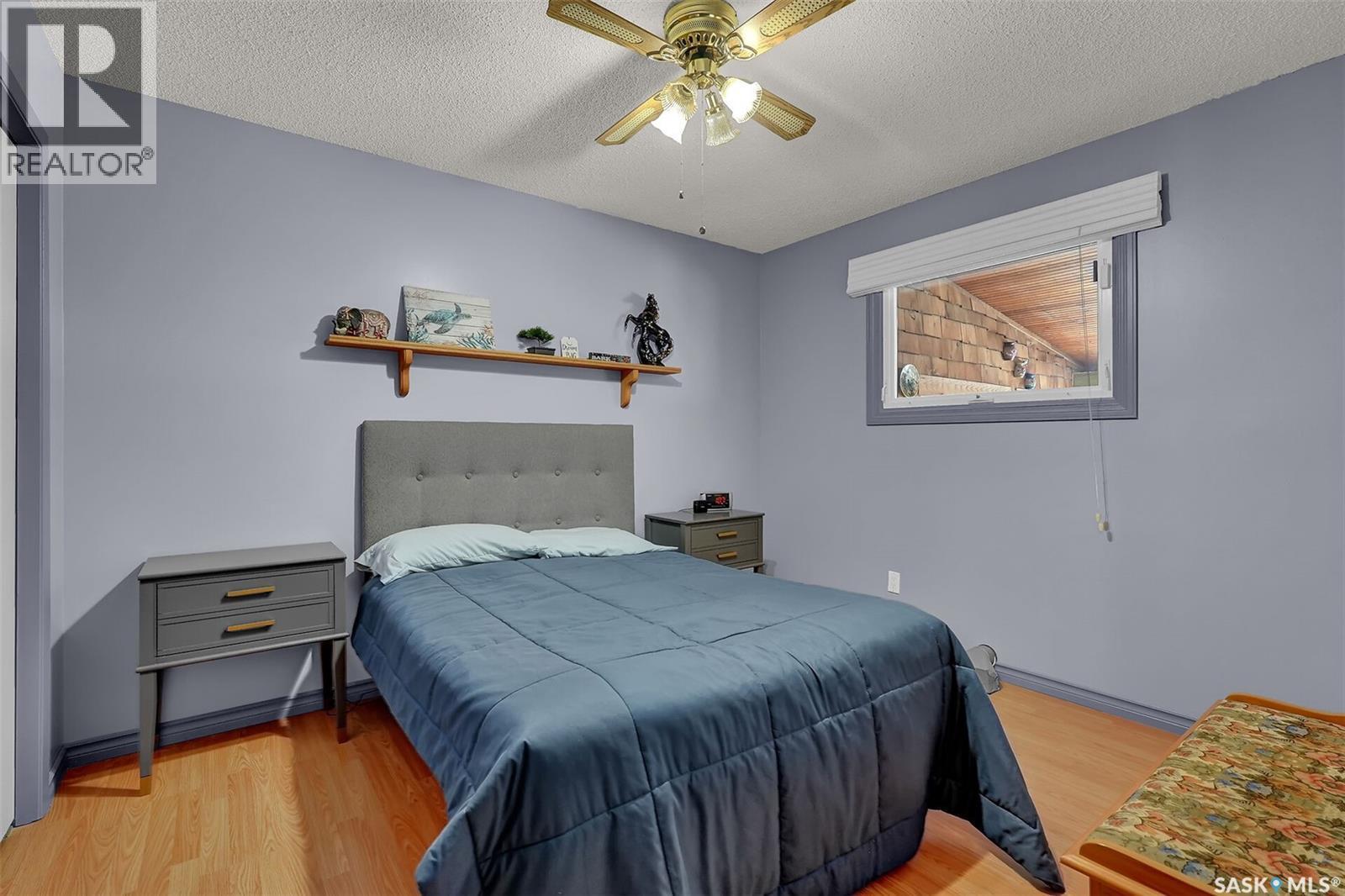 1124 Courtney Street, Regina, SK - Indoor Photo Showing Bedroom