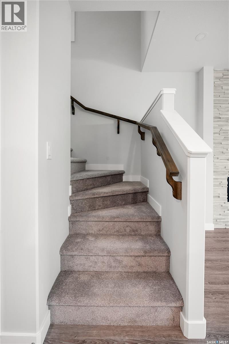 338 Asokan Bend, Saskatoon, SK - Indoor Photo Showing Other Room