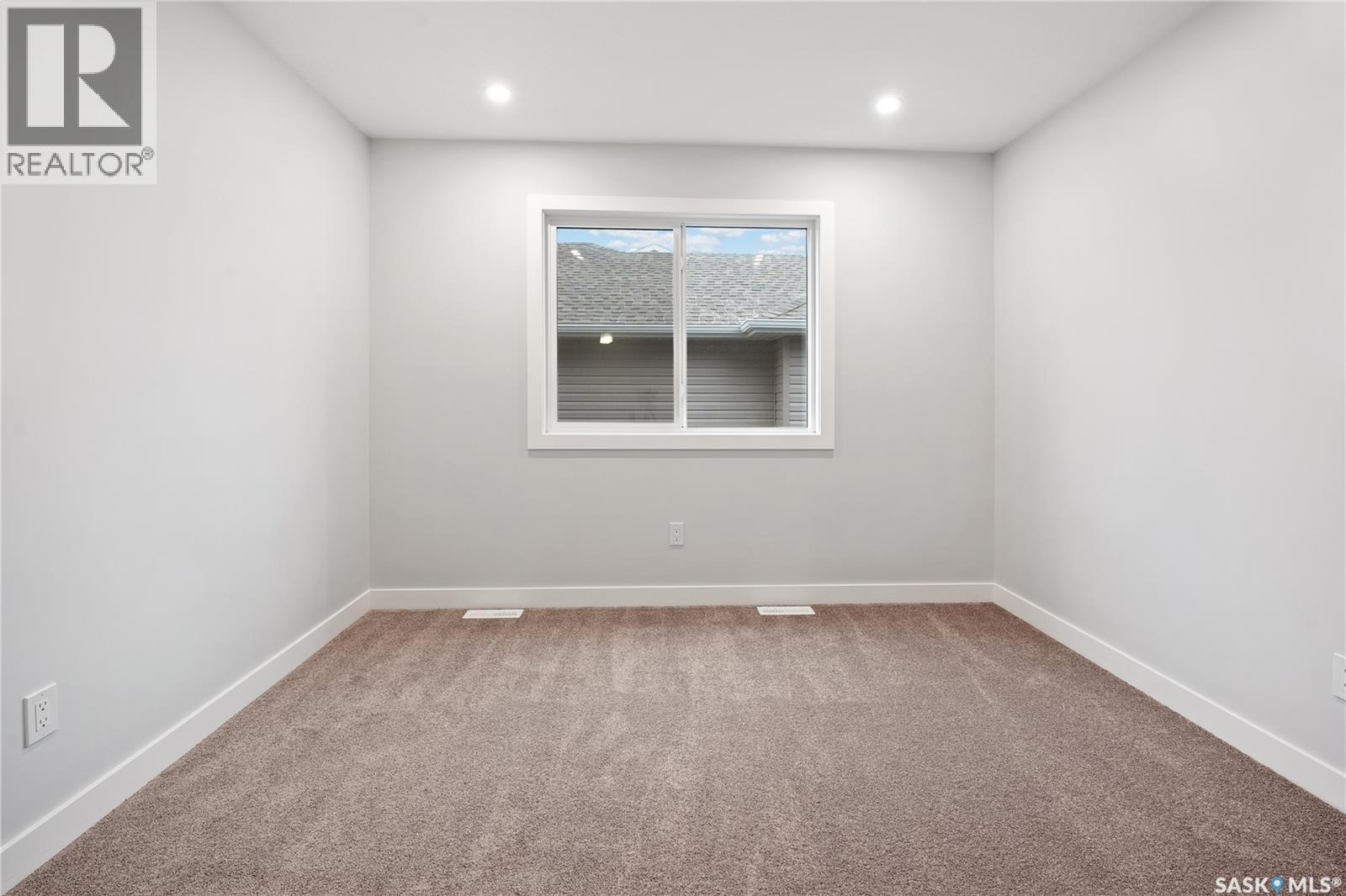 314 Asokan Bend, Saskatoon, SK - Indoor Photo Showing Other Room