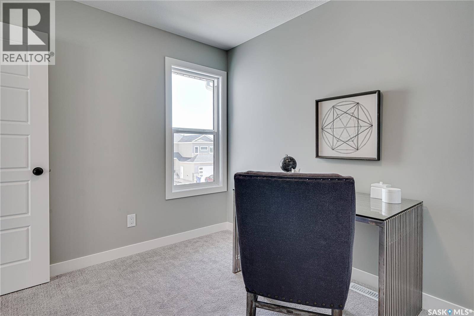 339 Asokan Bend, Saskatoon, SK - Indoor Photo Showing Office