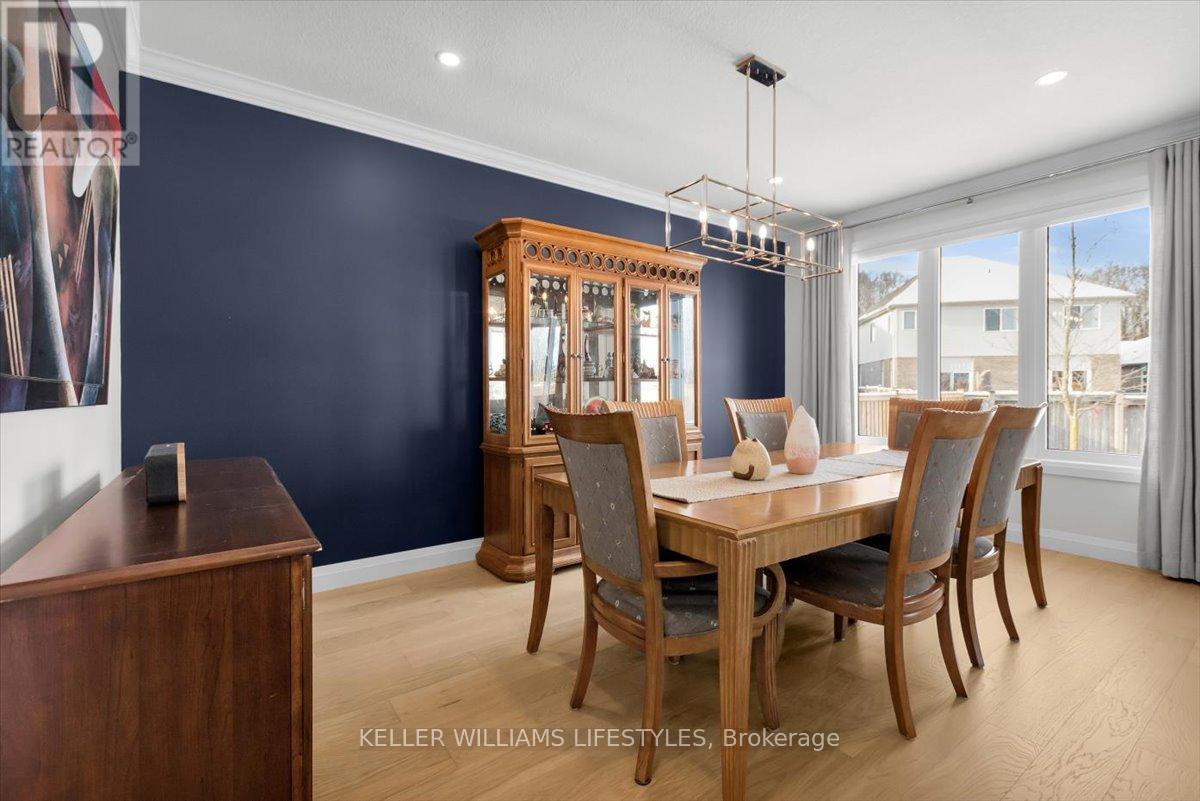 Dining room - 956 Eagletrace Drive, London North (North S), ON - Indoor Photo Showing Dining Room