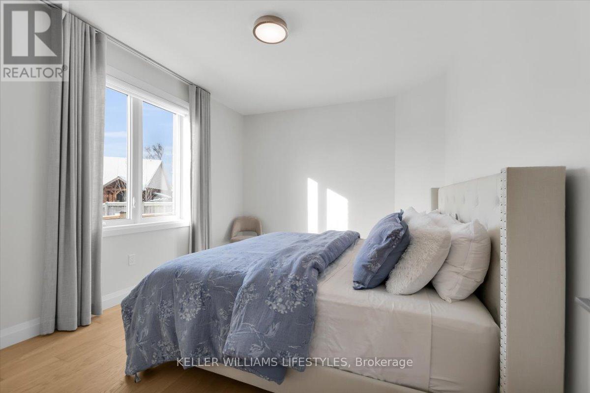 Bedroom 2 - 956 Eagletrace Drive, London North (North S), ON - Indoor Photo Showing Bedroom