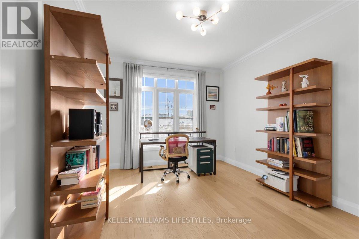 Bedroom 3 - 956 Eagletrace Drive, London North (North S), ON - Indoor Photo Showing Office