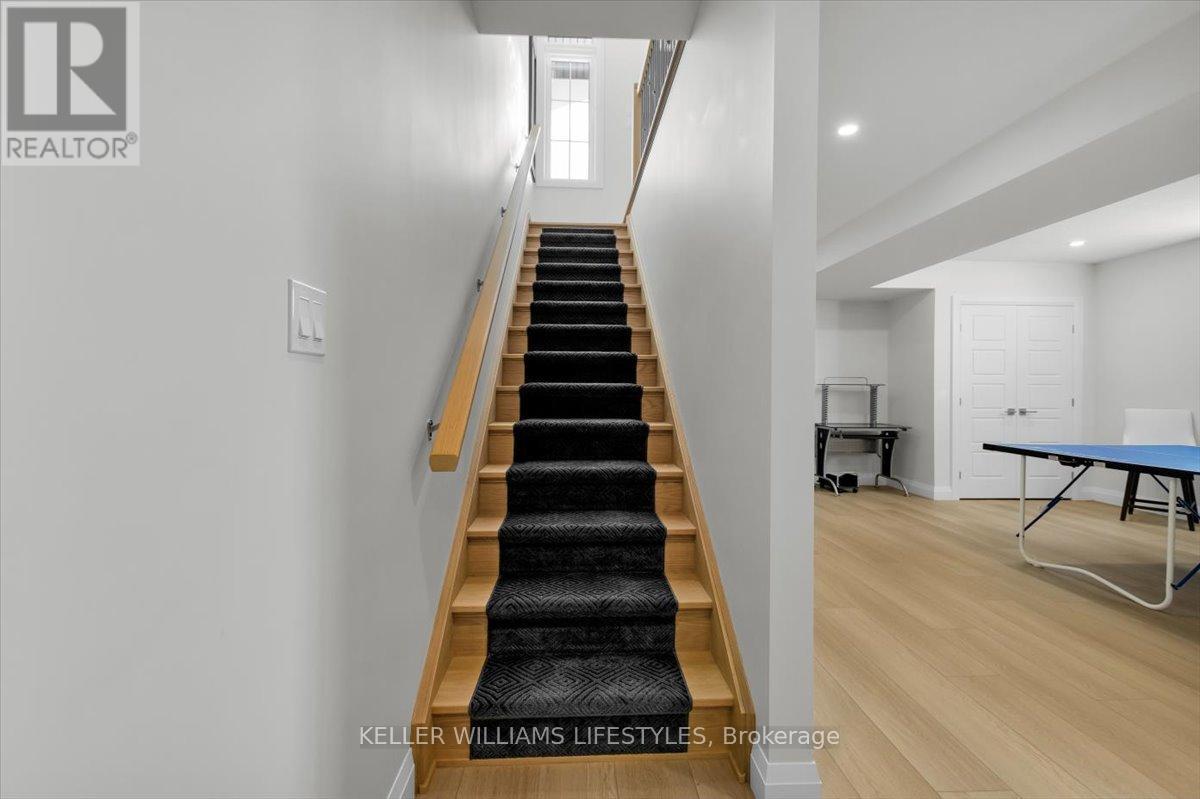 956 Eagletrace Drive, London North (North S), ON - Indoor Photo Showing Other Room