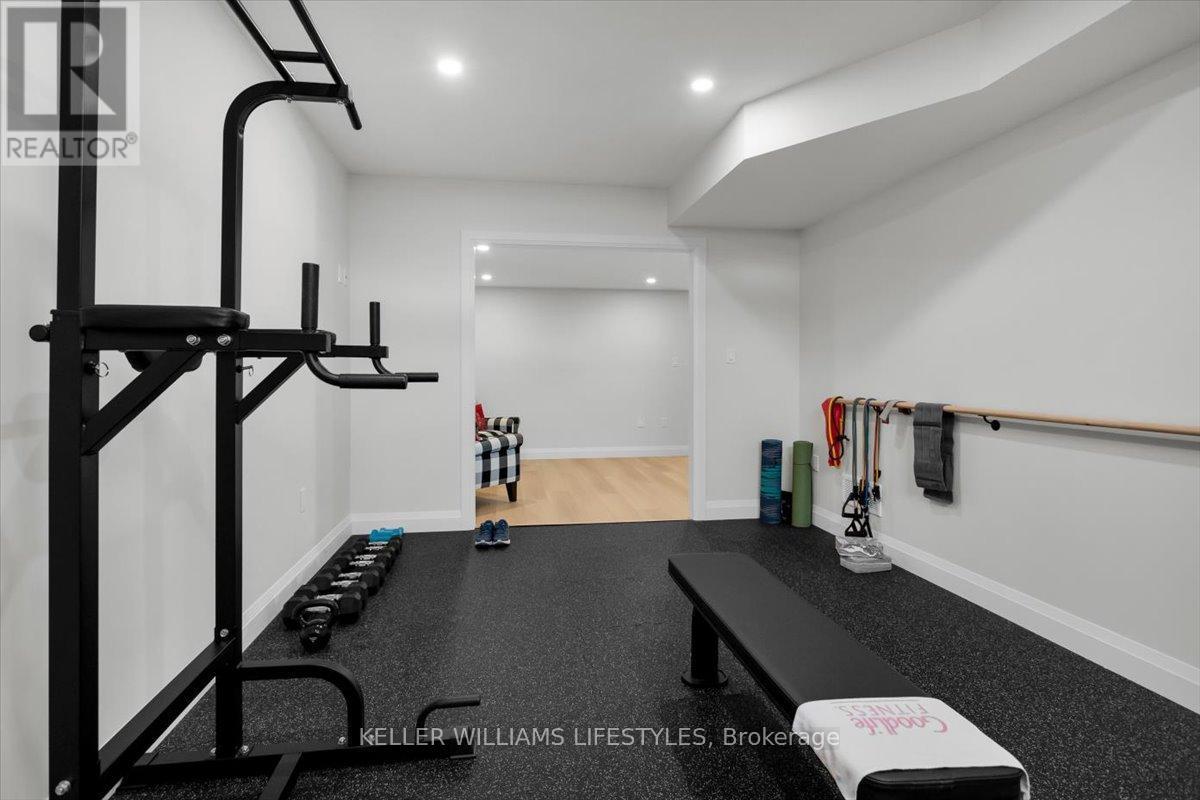 Exercise room - 956 Eagletrace Drive, London North (North S), ON - Indoor Photo Showing Gym Room