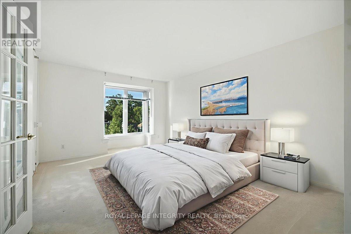 17 Columbus Avenue, Ottawa, ON - Indoor Photo Showing Bedroom