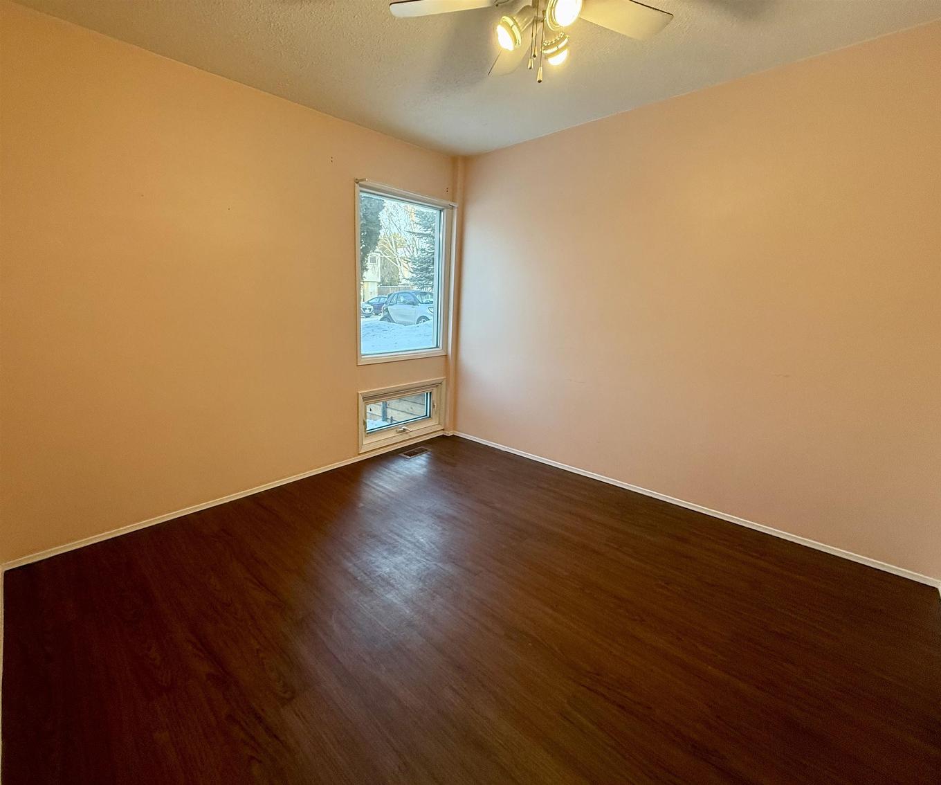 180 Varsity Row, Thunder Bay, ON - Indoor Photo Showing Other Room