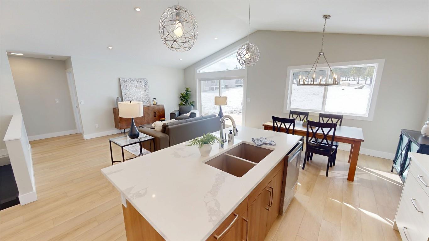 331 Legacy Lookout, Cranbrook, BC - Indoor