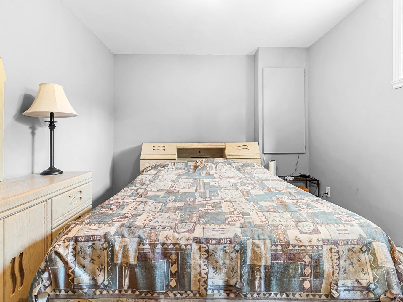 Bedroom - 3262 Rue De La Brisardière, Longueuil (Saint-Hubert), QC - Indoor Photo Showing Bedroom