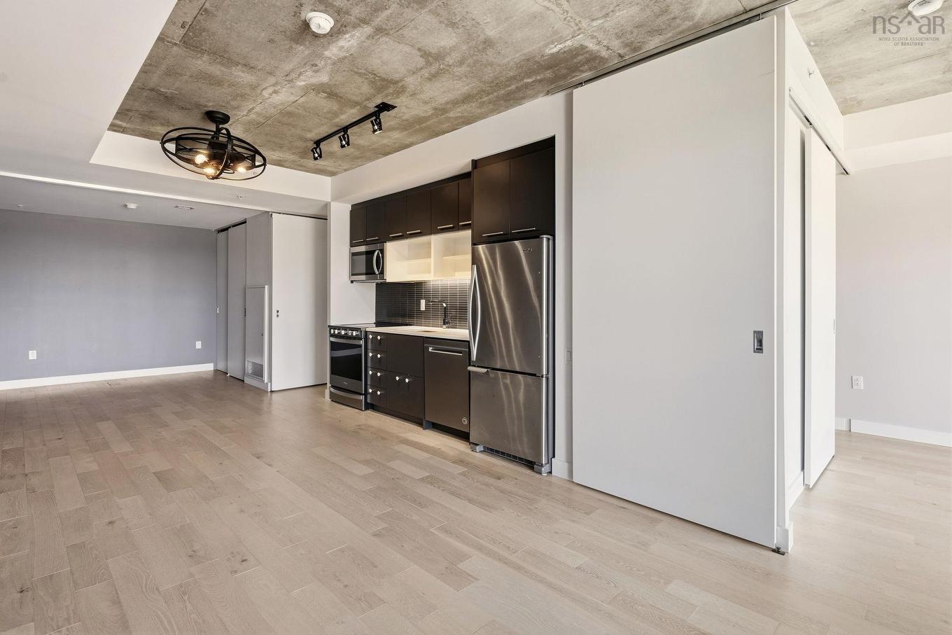 618 1048 Wellington Street, Halifax, NS