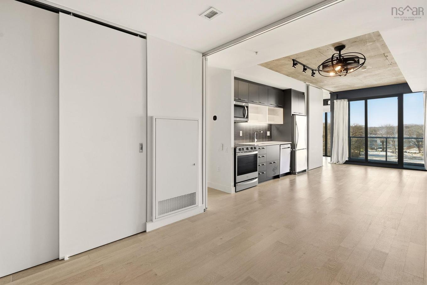 618 1048 Wellington Street, Halifax, NS