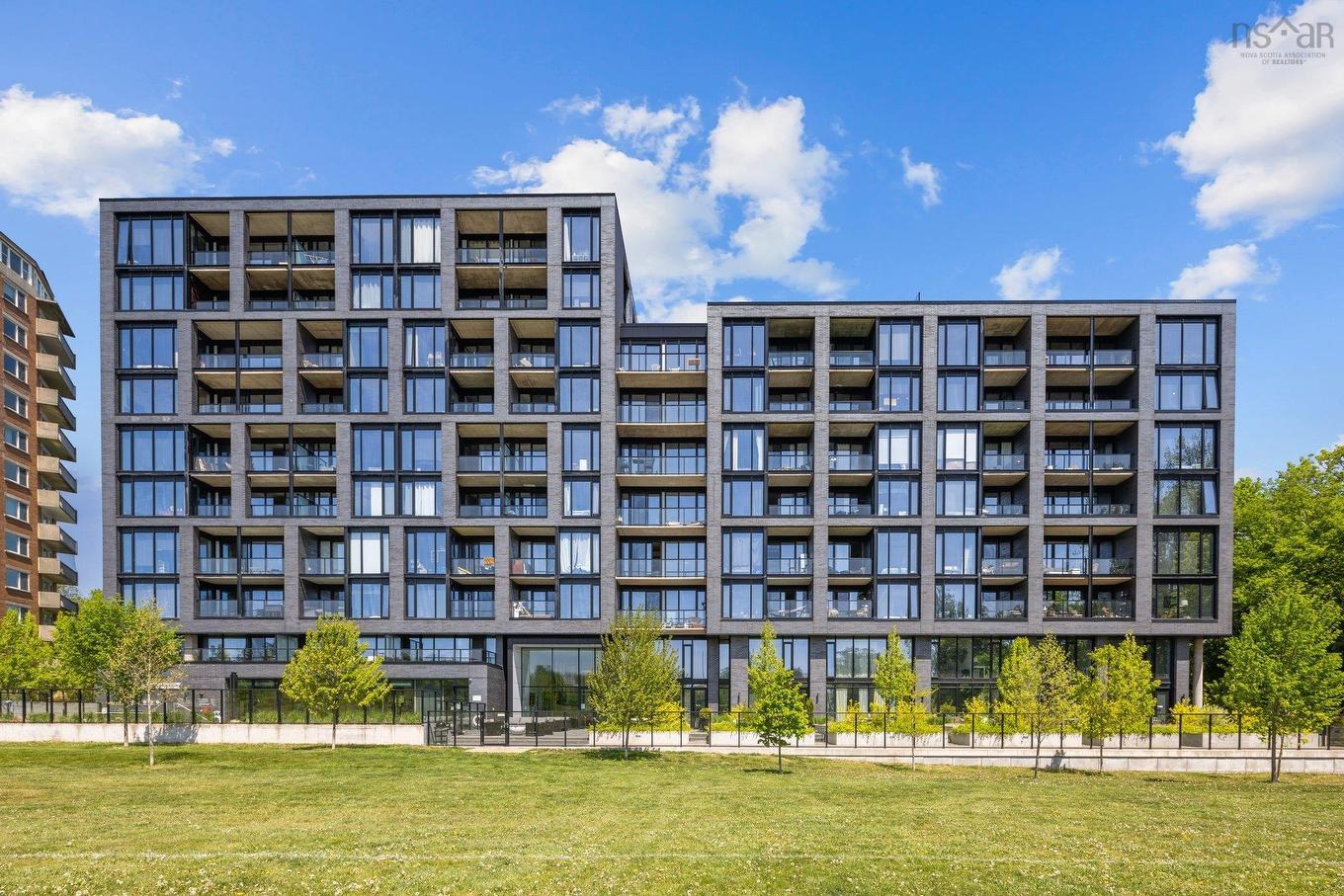 618 1048 Wellington Street, Halifax, NS