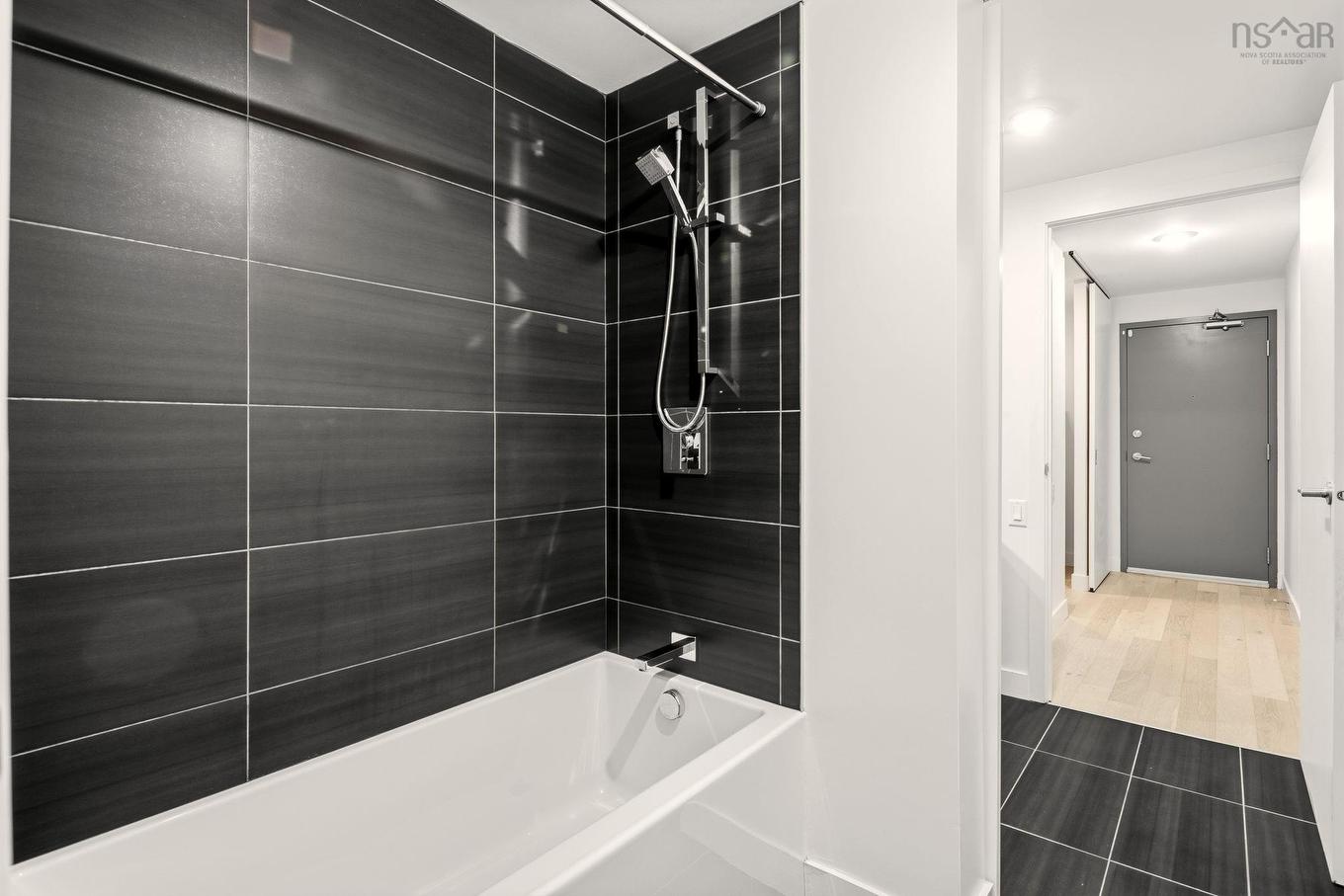 618 1048 Wellington Street, Halifax, NS