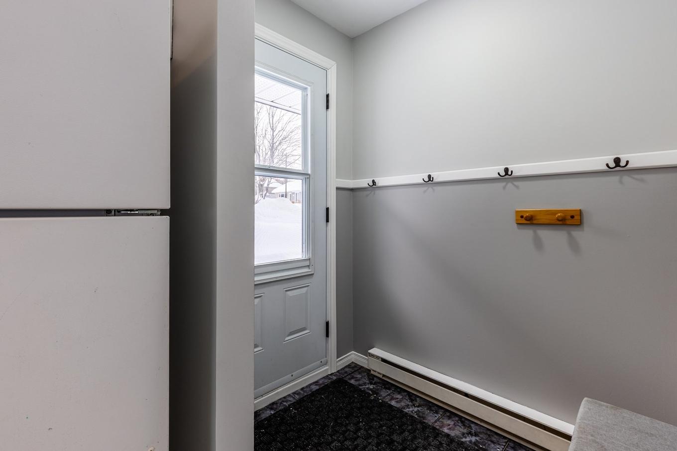 Hall d'entrée/Vestibule - 1425 Rue De L'Everest, Québec (La Haute-Saint-Charles), QC - Indoor Photo Showing Other Room