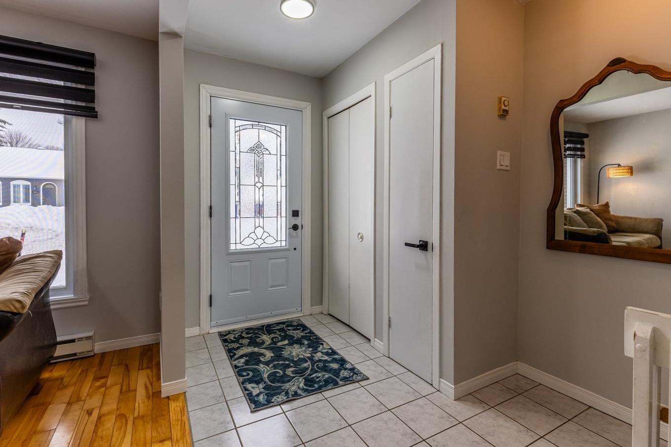 Hall d'entrée/Vestibule - 1425 Rue De L'Everest, Québec (La Haute-Saint-Charles), QC - Indoor Photo Showing Other Room