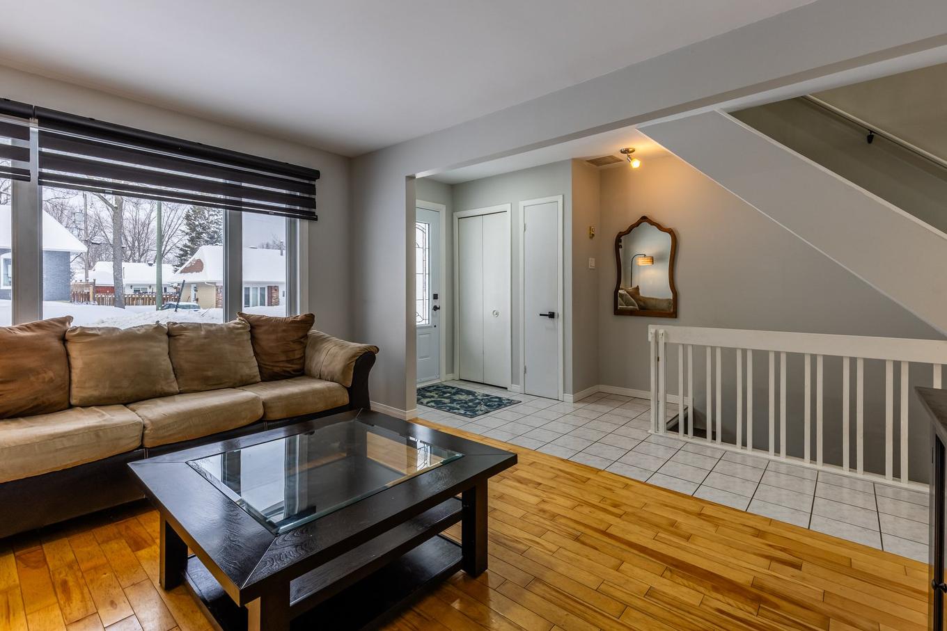 Salon - 1425 Rue De L'Everest, Québec (La Haute-Saint-Charles), QC - Indoor Photo Showing Living Room
