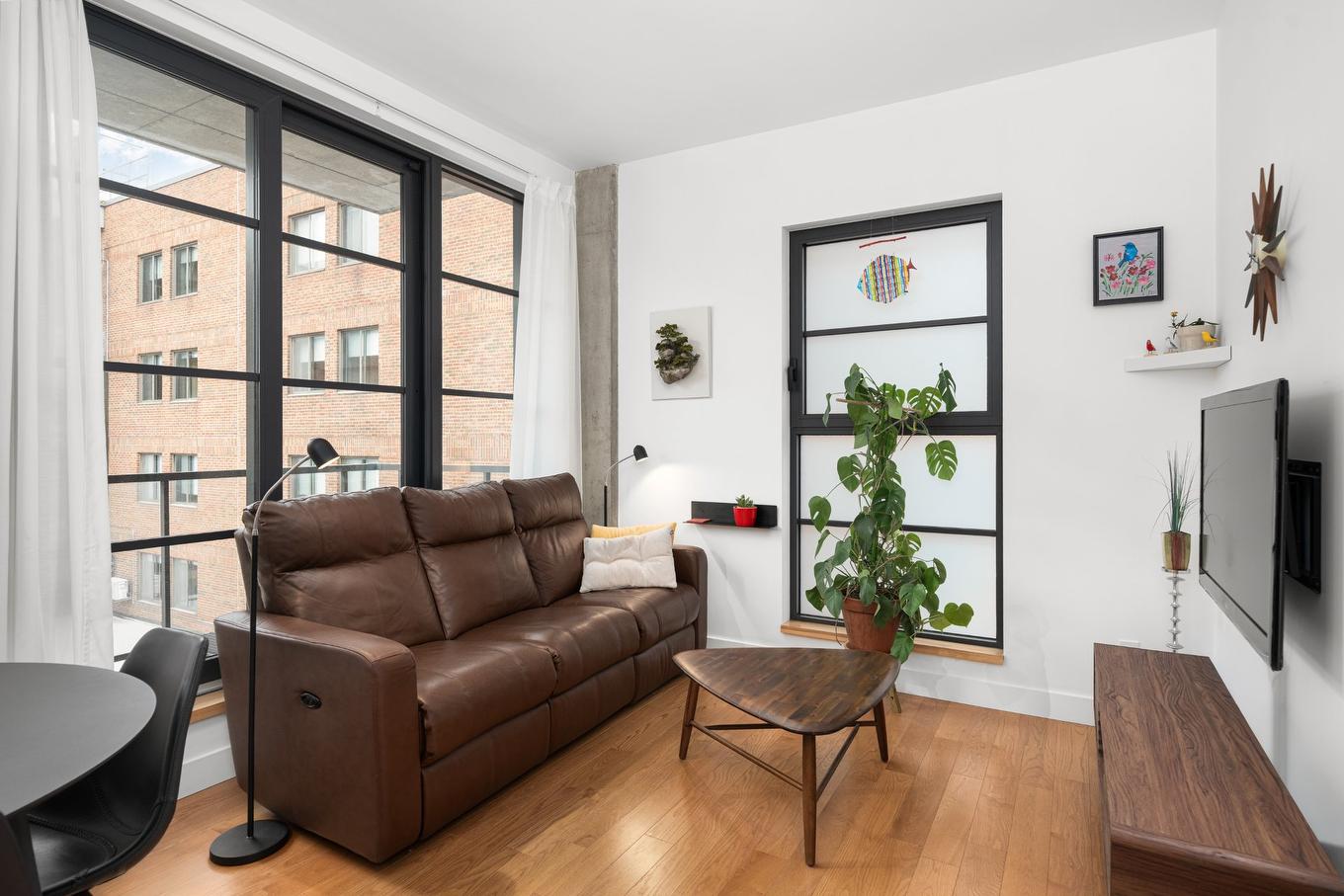 Salon - 407-1115 Rue Du Square-Amherst, Montréal (Ville-Marie), QC - Indoor Photo Showing Living Room