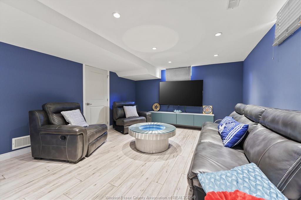 1380 Pascal, Lakeshore, ON