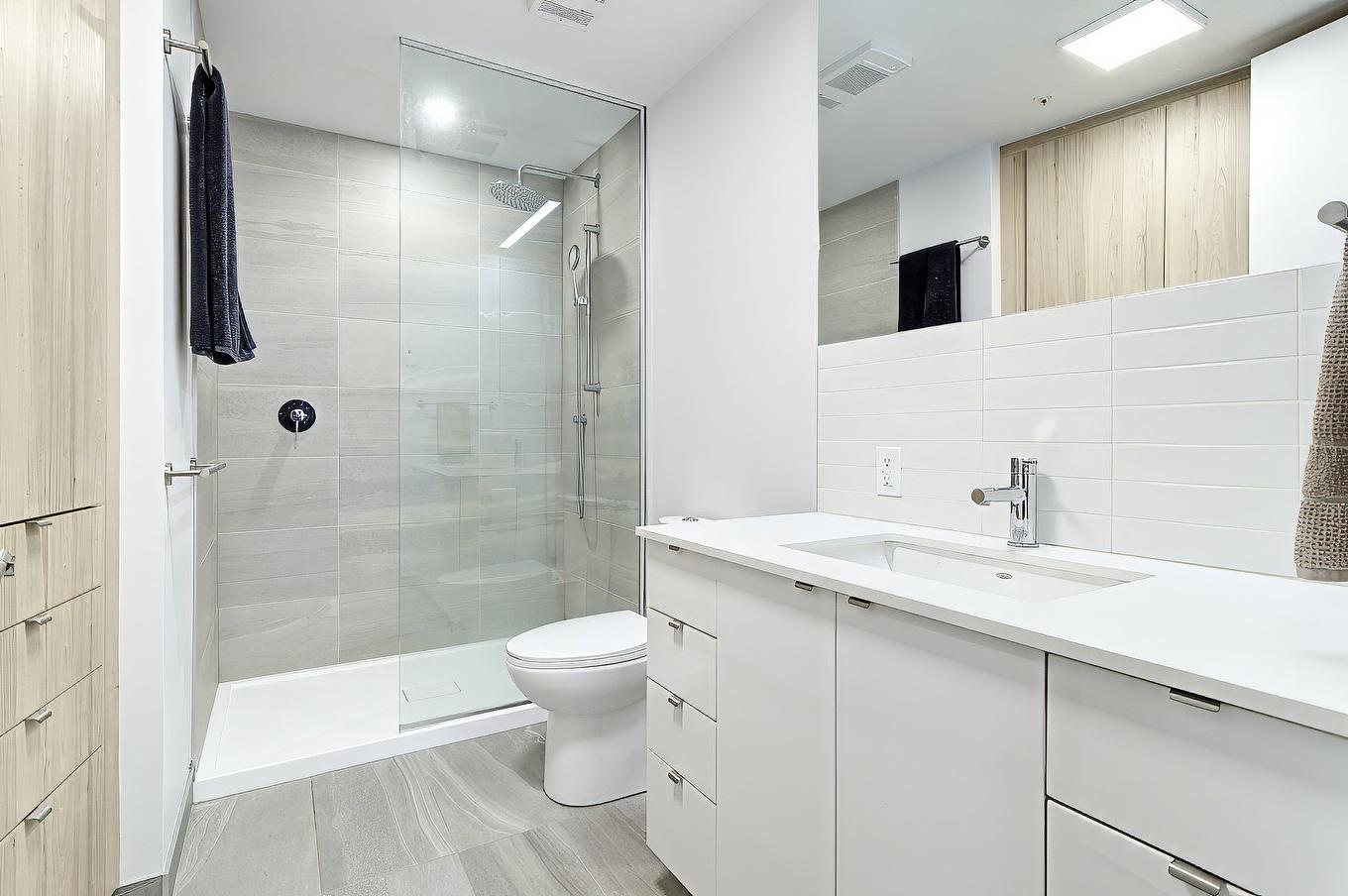 Salle de bains - 802-1320 Rue Olier, Montréal (Le Sud-Ouest), QC - Indoor Photo Showing Bathroom