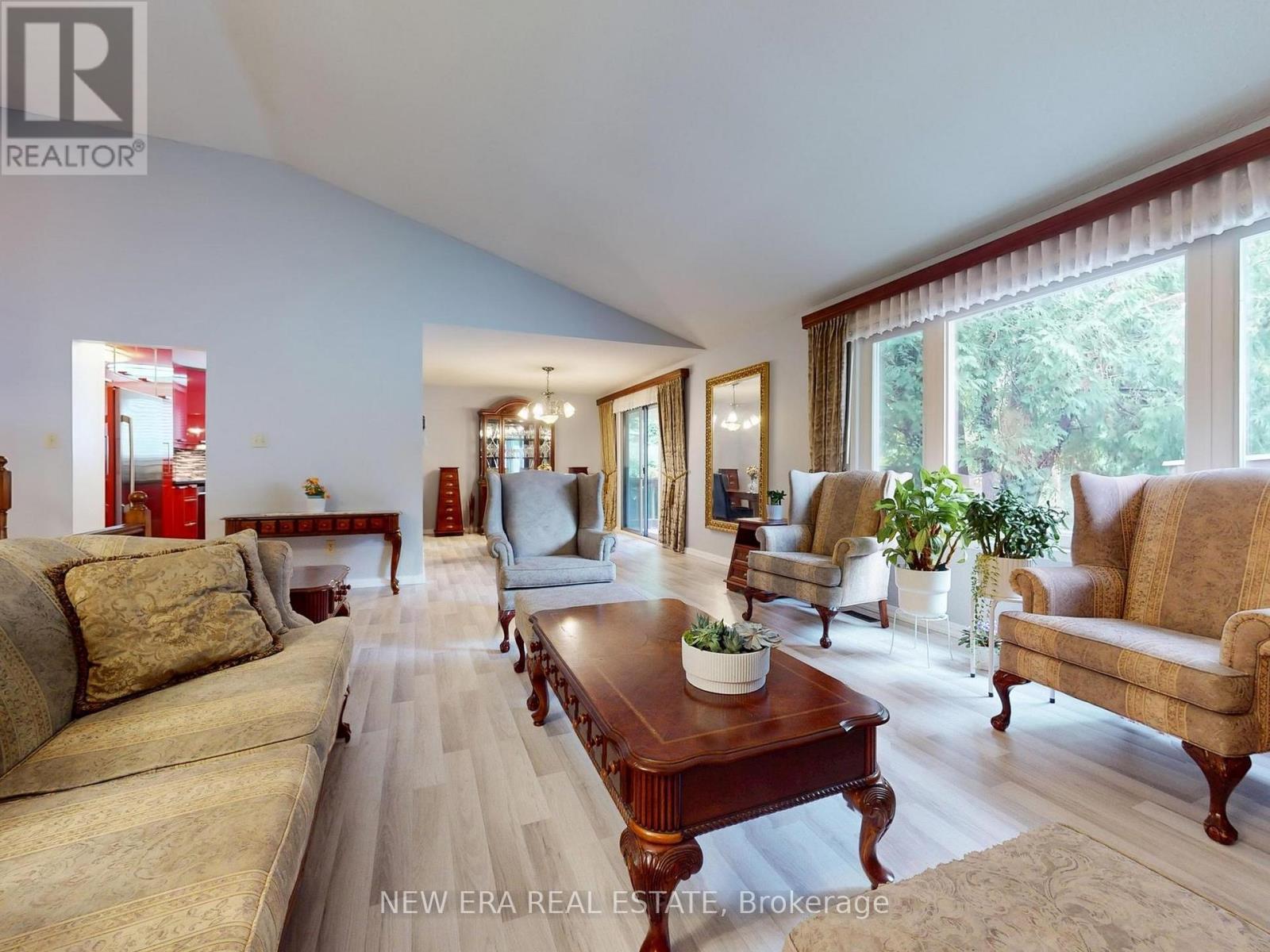 2669 Inlake Court, Mississauga, ON - Indoor Photo Showing Living Room