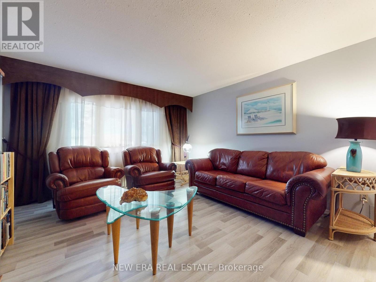 2669 Inlake Court, Mississauga, ON - Indoor Photo Showing Living Room